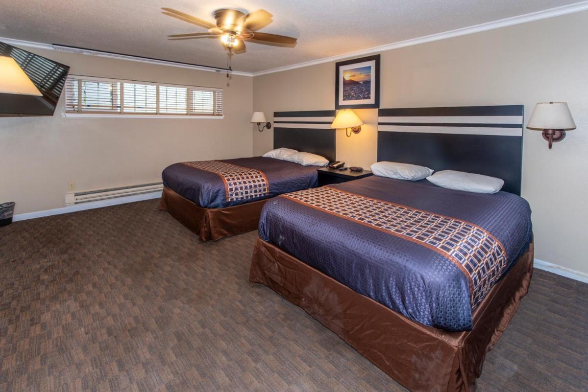Surf Motel And Gardens Fort Bragg Esterno foto