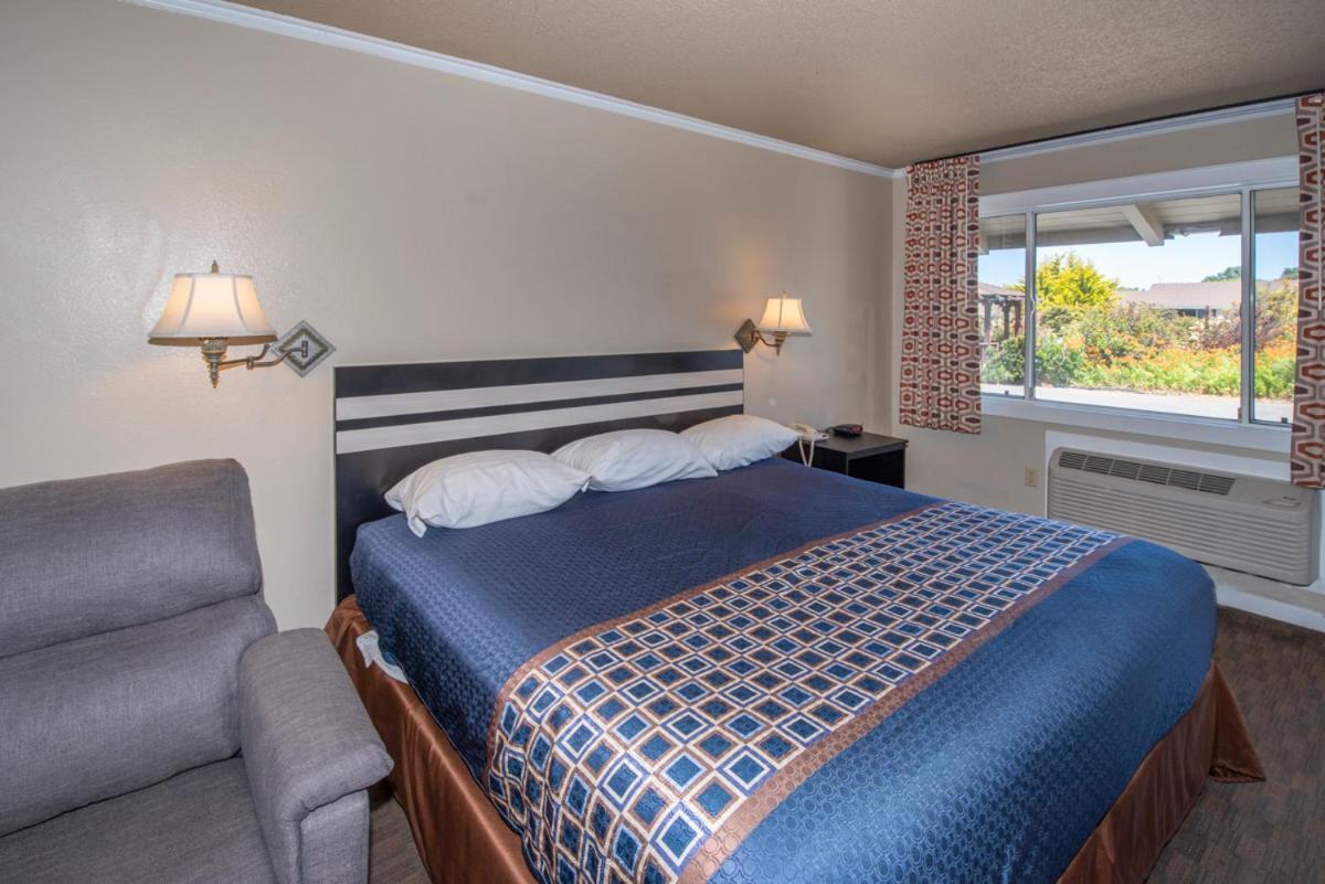 Surf Motel And Gardens Fort Bragg Esterno foto