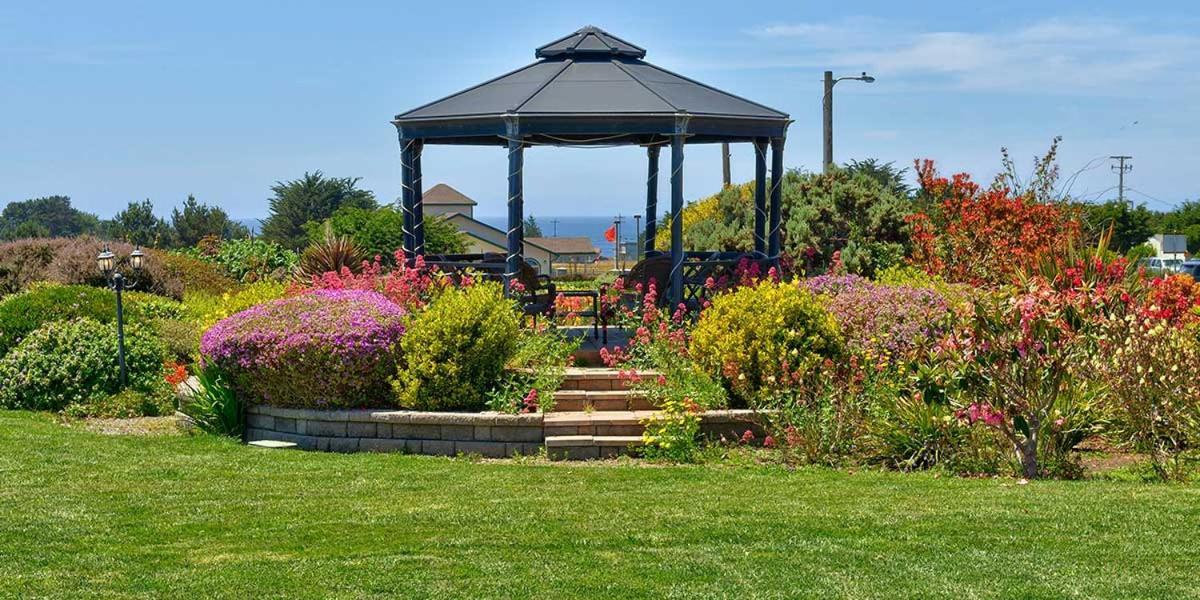 Surf Motel And Gardens Fort Bragg Esterno foto